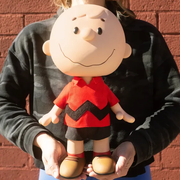 Peanuts Supersize - Charlie Brown (Red Shirt)