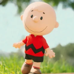 Peanuts Supersize - Charlie Brown (Red Shirt)