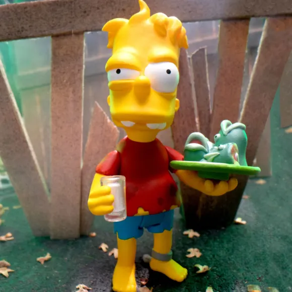 The Simpsons Reaction Figures Wave 04 (Tree House Of Horror V2) - Hugo Simpson